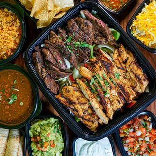 Steak and Chicken Fajita Party Pack for 4